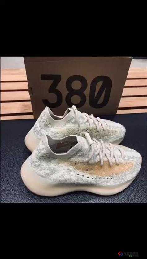 YEEZY 蜜桃满天星价格：详细解析与市场行情分析