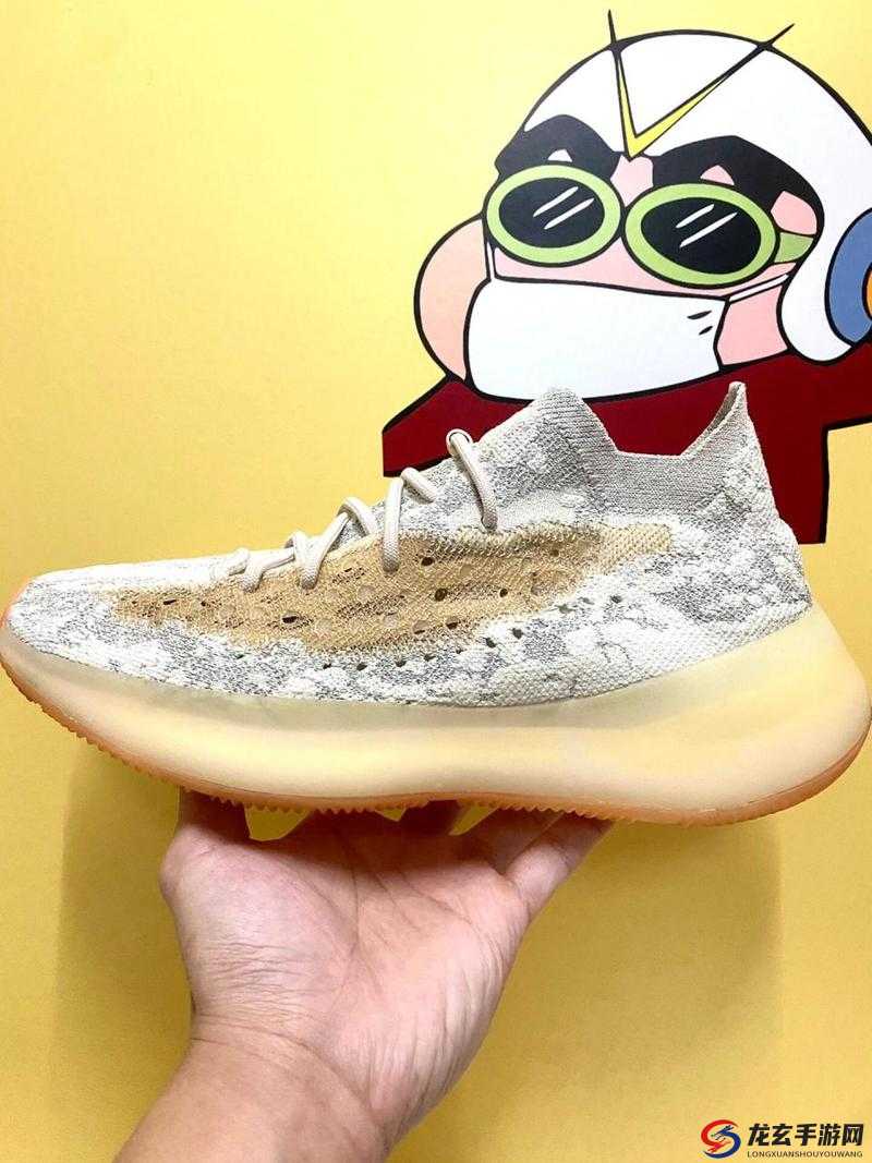 YEEZY380 蜜桃粉满天：时尚潮流新宠引领个性风采