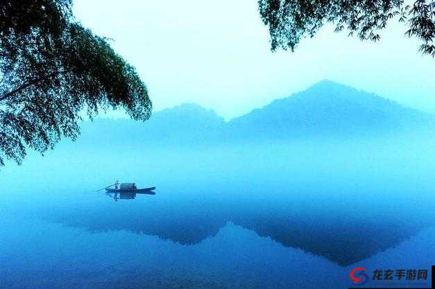 淑荣说把船开到湖中间的奇妙体验：探索湖心深处的宁静与美景